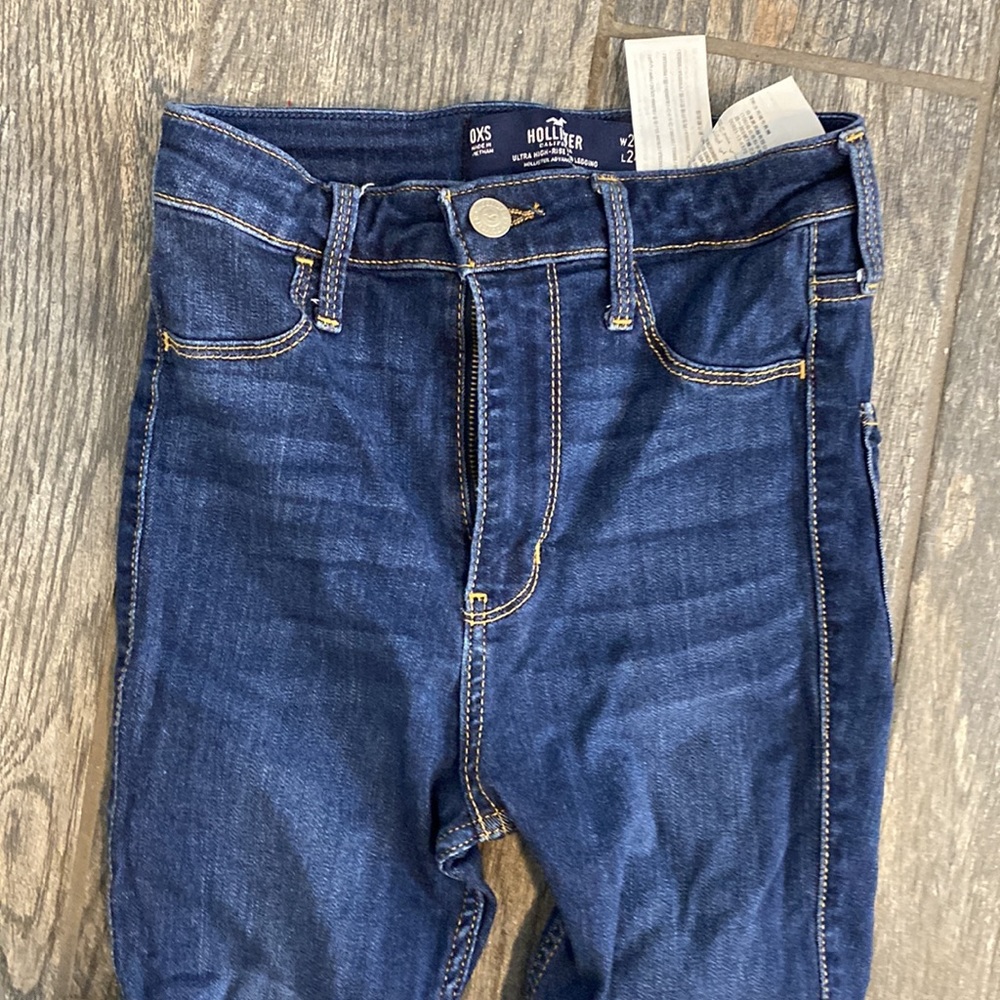 Jeans - Picture 2 of 3